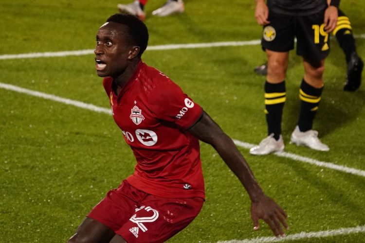 Laryea completes his loan to Canadian Vancouver Whitecaps